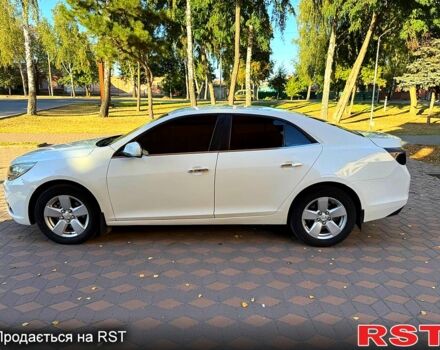 Белый Шевроле Малибу, объемом двигателя 2 л и пробегом 338 тыс. км за 8700 $, фото 1 на Automoto.ua