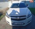 Белый Шевроле Малибу, объемом двигателя 2.38 л и пробегом 270 тыс. км за 8000 $, фото 1 на Automoto.ua