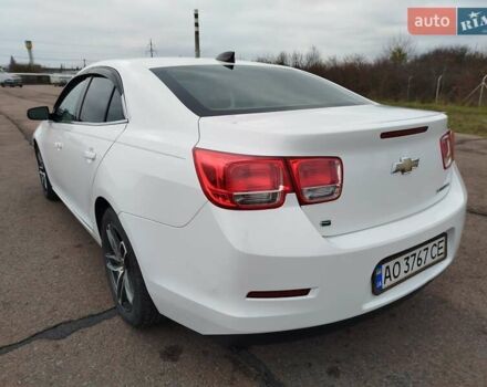 Белый Шевроле Малибу, объемом двигателя 2.5 л и пробегом 100 тыс. км за 10000 $, фото 10 на Automoto.ua