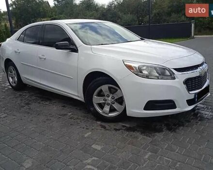 Белый Шевроле Малибу, объемом двигателя 2.5 л и пробегом 180 тыс. км за 8000 $, фото 3 на Automoto.ua