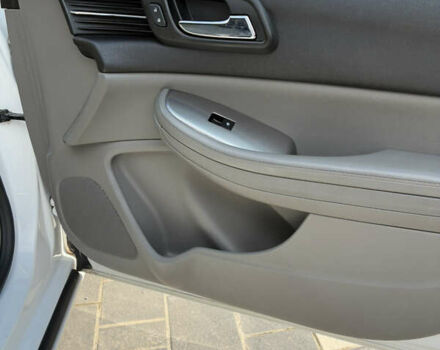 Шевроле Малибу 2014 в Ставище на Automoto.ua Белый Шевроле Малибу, объемом двигателя 2.46 л и пробегом 166 тыс. км за 7700 $, фото 24 на Automoto.ua