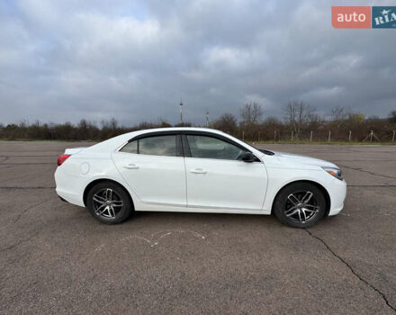 Белый Шевроле Малибу, объемом двигателя 2.5 л и пробегом 100 тыс. км за 10000 $, фото 6 на Automoto.ua