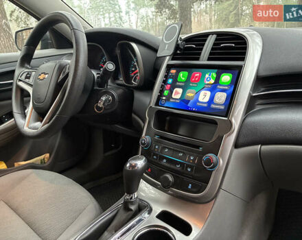 Белый Шевроле Малибу, объемом двигателя 2.46 л и пробегом 167 тыс. км за 8500 $, фото 11 на Automoto.ua