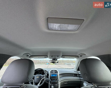 Белый Шевроле Малибу, объемом двигателя 2.5 л и пробегом 100 тыс. км за 10000 $, фото 44 на Automoto.ua