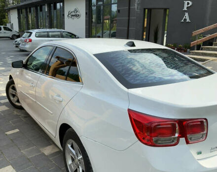 Шевроле Малибу 2014 в Ставище на Automoto.ua Белый Шевроле Малибу, объемом двигателя 2.46 л и пробегом 166 тыс. км за 7700 $, фото 27 на Automoto.ua