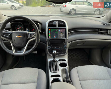 Шевроле Малибу 2014 в Ставище на Automoto.ua Белый Шевроле Малибу, объемом двигателя 2.46 л и пробегом 166 тыс. км за 7700 $, фото 16 на Automoto.ua