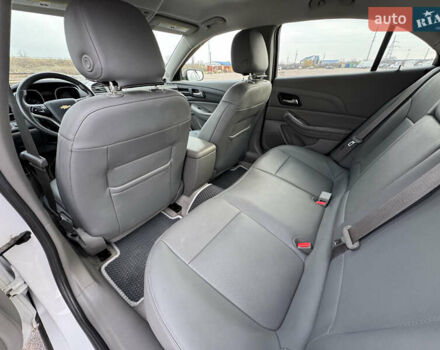 Белый Шевроле Малибу, объемом двигателя 2.5 л и пробегом 100 тыс. км за 10000 $, фото 15 на Automoto.ua