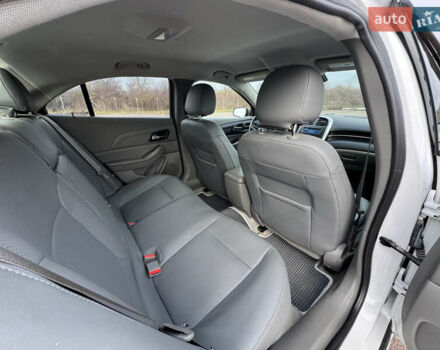 Белый Шевроле Малибу, объемом двигателя 2.5 л и пробегом 100 тыс. км за 10000 $, фото 20 на Automoto.ua