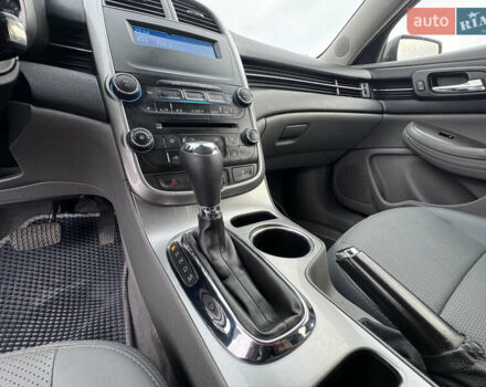 Белый Шевроле Малибу, объемом двигателя 2.5 л и пробегом 100 тыс. км за 10000 $, фото 21 на Automoto.ua