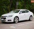 Белый Шевроле Малибу, объемом двигателя 2 л и пробегом 187 тыс. км за 8699 $, фото 1 на Automoto.ua