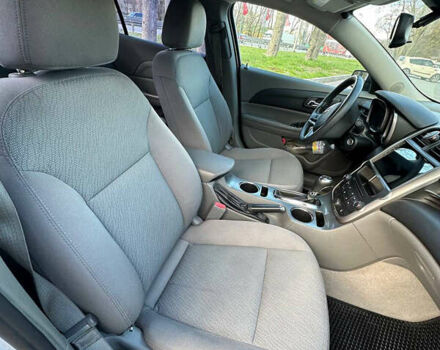 Шевроле Малибу 2014 в Ставище на Automoto.ua Белый Шевроле Малибу, объемом двигателя 2.46 л и пробегом 166 тыс. км за 7700 $, фото 7 на Automoto.ua