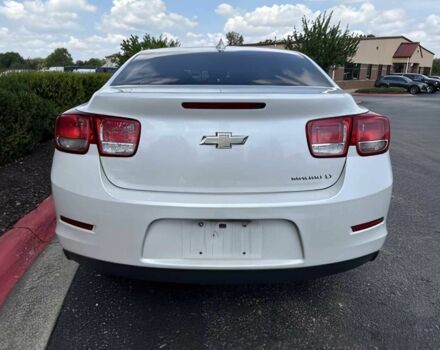 Белый Шевроле Малибу, объемом двигателя 2.5 л и пробегом 75 тыс. км за 7000 $, фото 4 на Automoto.ua