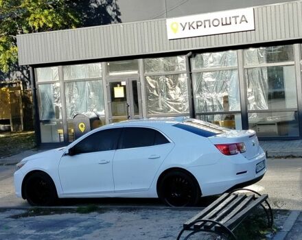 Белый Шевроле Малибу, объемом двигателя 2.5 л и пробегом 245 тыс. км за 9000 $, фото 6 на Automoto.ua