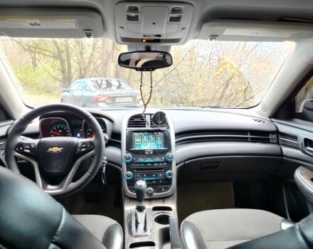 Белый Шевроле Малибу, объемом двигателя 2.5 л и пробегом 245 тыс. км за 9000 $, фото 9 на Automoto.ua