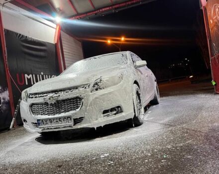 Белый Шевроле Малибу, объемом двигателя 2.5 л и пробегом 245 тыс. км за 9000 $, фото 3 на Automoto.ua