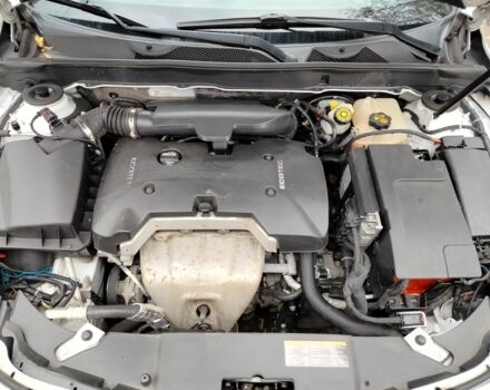 Белый Шевроле Малибу, объемом двигателя 2.5 л и пробегом 245 тыс. км за 9000 $, фото 7 на Automoto.ua