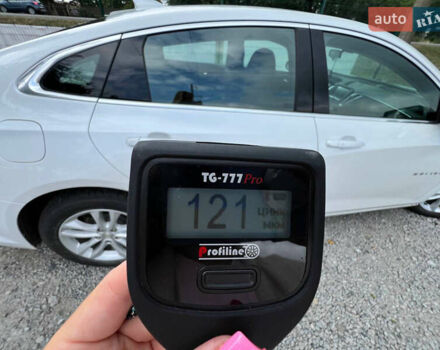 Белый Шевроле Малибу, объемом двигателя 1.5 л и пробегом 133 тыс. км за 11000 $, фото 21 на Automoto.ua