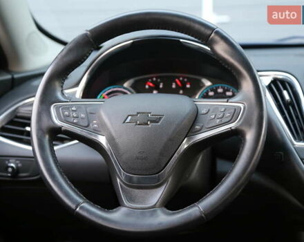 Белый Шевроле Малибу, объемом двигателя 1.8 л и пробегом 168 тыс. км за 14500 $, фото 15 на Automoto.ua