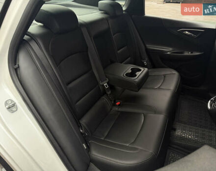 Білий Шевроле Малібу, об'ємом двигуна 1.8 л та пробігом 168 тис. км за 13500 $, фото 10 на Automoto.ua