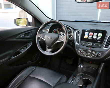 Белый Шевроле Малибу, объемом двигателя 1.8 л и пробегом 168 тыс. км за 14500 $, фото 12 на Automoto.ua