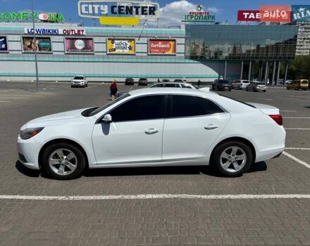 Белый Шевроле Малибу, объемом двигателя 2.5 л и пробегом 182 тыс. км за 8999 $, фото 2 на Automoto.ua