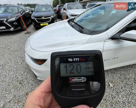 Белый Шевроле Малибу, объемом двигателя 1.5 л и пробегом 133 тыс. км за 11000 $, фото 17 на Automoto.ua