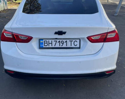 Белый Шевроле Малибу, объемом двигателя 1.5 л и пробегом 188 тыс. км за 10000 $, фото 1 на Automoto.ua