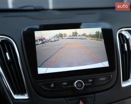 Белый Шевроле Малибу, объемом двигателя 1.8 л и пробегом 168 тыс. км за 14500 $, фото 20 на Automoto.ua