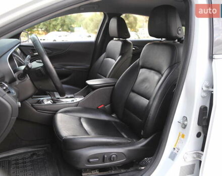 Белый Шевроле Малибу, объемом двигателя 1.8 л и пробегом 168 тыс. км за 14500 $, фото 8 на Automoto.ua