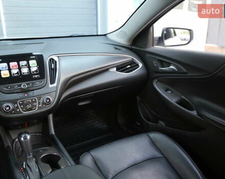 Белый Шевроле Малибу, объемом двигателя 1.8 л и пробегом 168 тыс. км за 14500 $, фото 14 на Automoto.ua