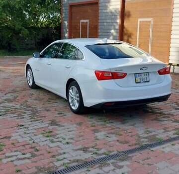 Белый Шевроле Малибу, объемом двигателя 1.49 л и пробегом 130 тыс. км за 10200 $, фото 2 на Automoto.ua