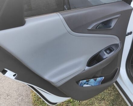 Білий Шевроле Малібу, об'ємом двигуна 1.8 л та пробігом 193 тис. км за 12000 $, фото 3 на Automoto.ua