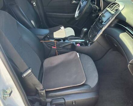 Белый Шевроле Малибу, объемом двигателя 2.5 л и пробегом 182 тыс. км за 8999 $, фото 8 на Automoto.ua