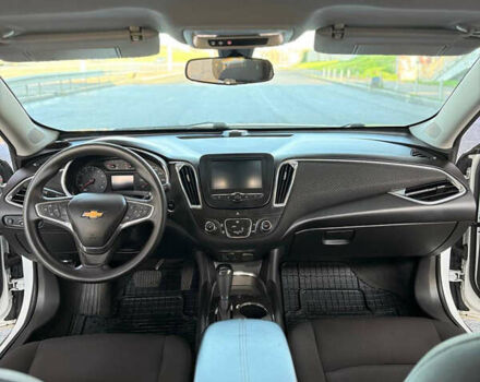 Белый Шевроле Малибу, объемом двигателя 1.5 л и пробегом 80 тыс. км за 10500 $, фото 35 на Automoto.ua