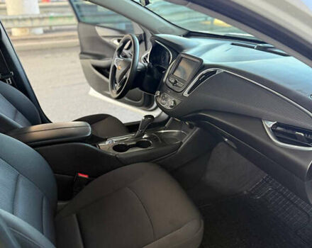 Белый Шевроле Малибу, объемом двигателя 1.5 л и пробегом 80 тыс. км за 10500 $, фото 30 на Automoto.ua