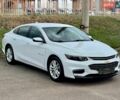 Белый Шевроле Малибу, объемом двигателя 1.5 л и пробегом 179 тыс. км за 11500 $, фото 1 на Automoto.ua