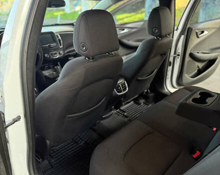 Белый Шевроле Малибу, объемом двигателя 1.5 л и пробегом 80 тыс. км за 10500 $, фото 34 на Automoto.ua