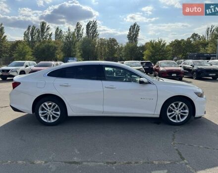 Белый Шевроле Малибу, объемом двигателя 1.49 л и пробегом 137 тыс. км за 9500 $, фото 3 на Automoto.ua