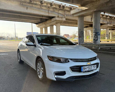 Белый Шевроле Малибу, объемом двигателя 1.5 л и пробегом 80 тыс. км за 10500 $, фото 1 на Automoto.ua