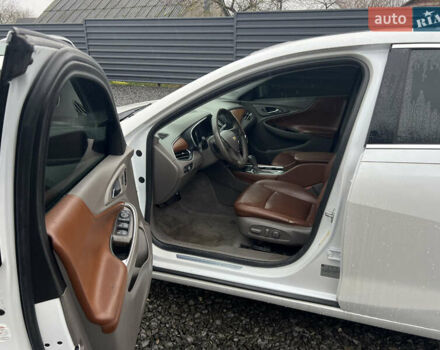 Белый Шевроле Малибу, объемом двигателя 2 л и пробегом 100 тыс. км за 8100 $, фото 17 на Automoto.ua