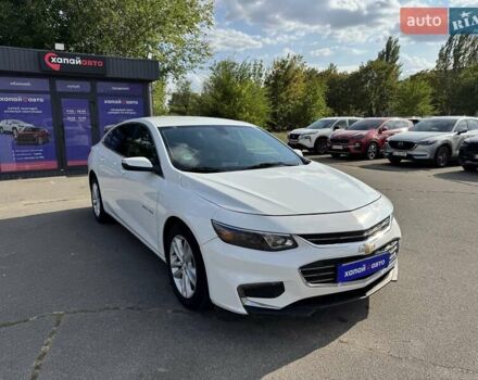 Белый Шевроле Малибу, объемом двигателя 1.49 л и пробегом 137 тыс. км за 9500 $, фото 2 на Automoto.ua