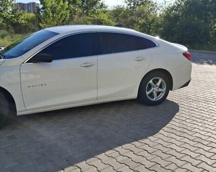 Білий Шевроле Малібу, об'ємом двигуна 1.49 л та пробігом 158 тис. км за 11000 $, фото 17 на Automoto.ua