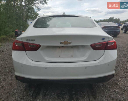 Белый Шевроле Малибу, объемом двигателя 1.8 л и пробегом 164 тыс. км за 12700 $, фото 5 на Automoto.ua