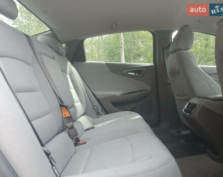 Белый Шевроле Малибу, объемом двигателя 1.8 л и пробегом 164 тыс. км за 12700 $, фото 9 на Automoto.ua