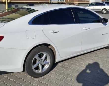 Білий Шевроле Малібу, об'ємом двигуна 1.49 л та пробігом 158 тис. км за 11000 $, фото 9 на Automoto.ua