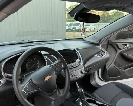 Белый Шевроле Малибу, объемом двигателя 1.5 л и пробегом 577 тыс. км за 14000 $, фото 5 на Automoto.ua