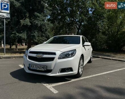 Белый Шевроле Малибу, объемом двигателя 3 л и пробегом 198 тыс. км за 10000 $, фото 1 на Automoto.ua