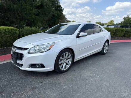 Белый Шевроле Малибу, объемом двигателя 2.5 л и пробегом 75 тыс. км за 7000 $, фото 1 на Automoto.ua