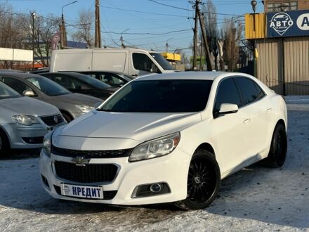 Белый Шевроле Малибу, объемом двигателя 2.5 л и пробегом 242 тыс. км за 8350 $, фото 1 на Automoto.ua