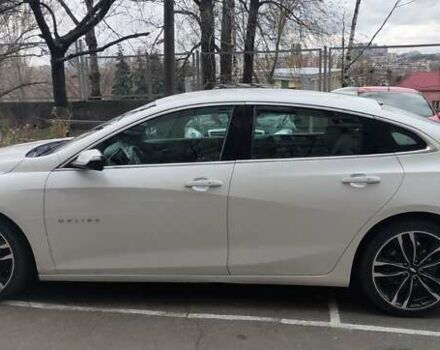 Белый Шевроле Малибу, объемом двигателя 1.8 л и пробегом 250 тыс. км за 10500 $, фото 1 на Automoto.ua